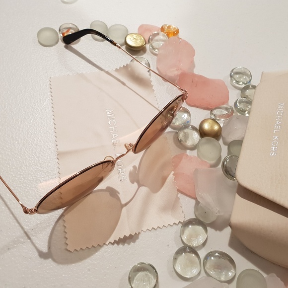 MICHAEL KORS SUNGLASSES KENDALL II - Rose Gold - Picture 1 of 6